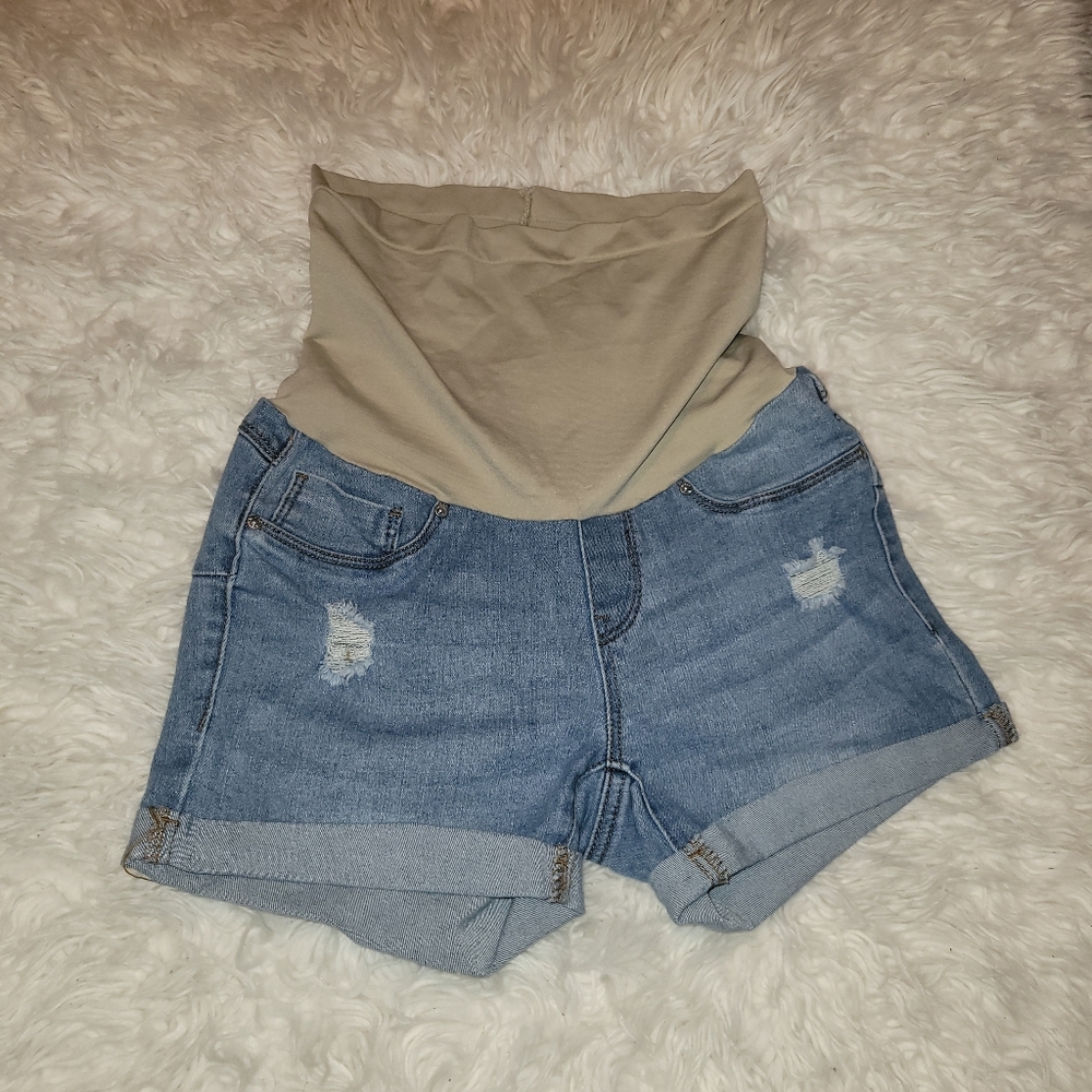 Bella Vida Maternity shorts